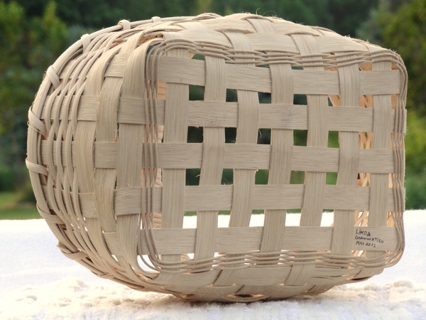 Hand woven Muffin Basket - Natural Hand woven Muffin Basket - Natural